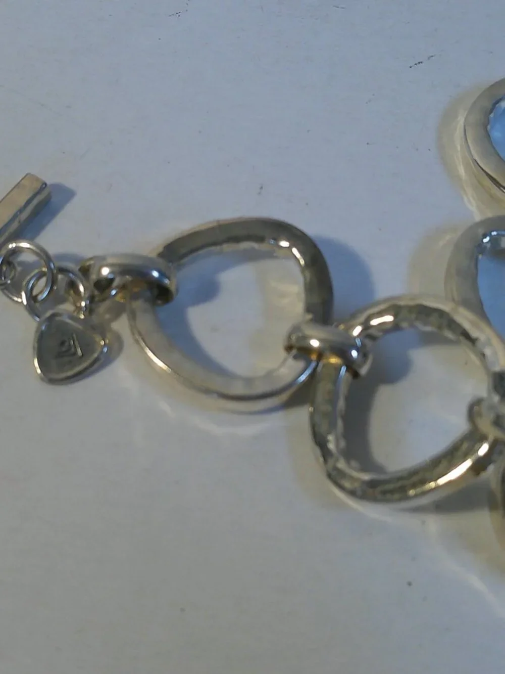Hammered Open Circle Link Toggle Bracelet Silver Tone - SB6 D3